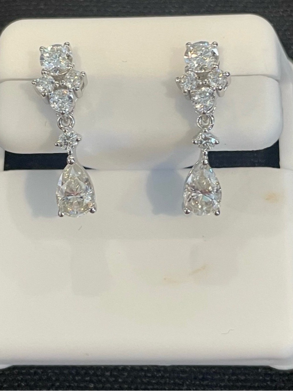 925 silver 2.00ctw Moissanite dangle earrings